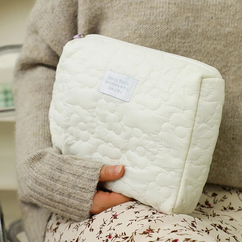 Quilting Flower Large-Capacity Cosmetic Bag