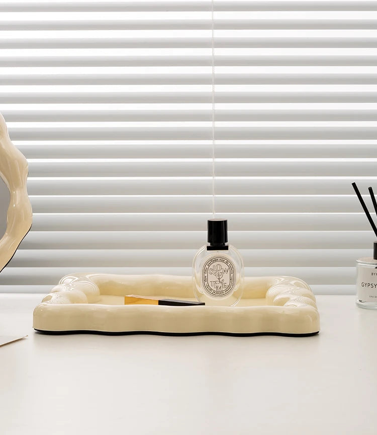 Sculpted Display Tray